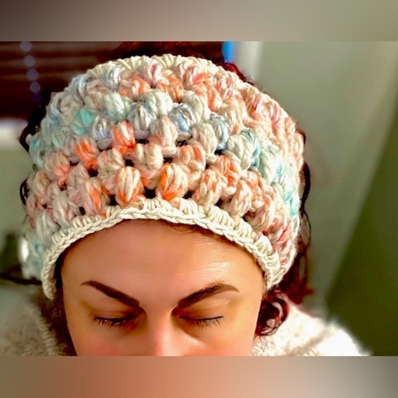 𝅺CROCHETED EAR WARMER AND FINGERLESS GLOVES SET IN PASTEL PUFF STITCH - Picture 10 of 10